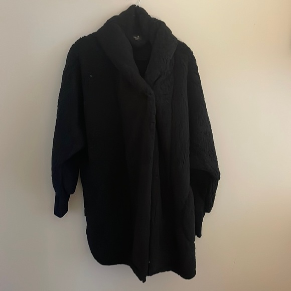 Bumblebella Jill Martin Black Sherpa Teddy Sweater Jacket with Button - Picture 1 of 3